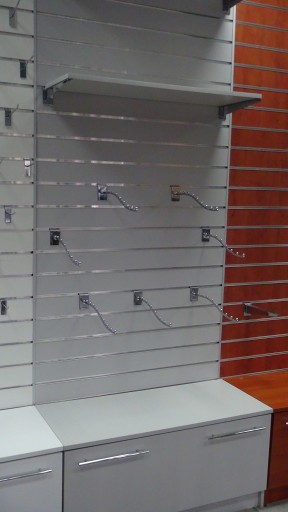VEŠIAK NA PANELY, DVOJITÝ CHROM 20 CM, HÁK P1