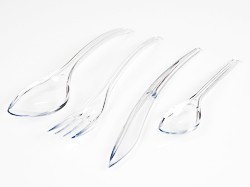 LYŽIČKA TRANSPARENTNÁ PRÉMIOVÁ ČIERA 17cm (100) ČERVENÁ PLAST
