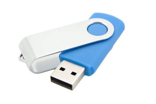 Pendrive TWISTER 32 GB s gravírovaním loga alebo textu