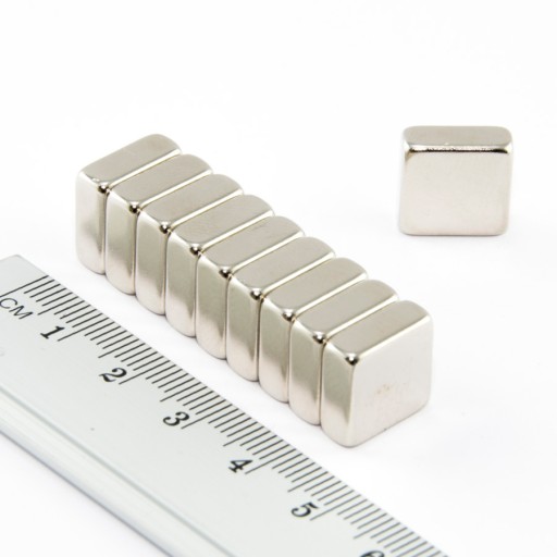 NEODYMOVÝ MAGNET NA TANIER 12,5x12,5x5 N38 - 4 KS