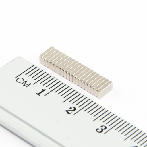 NEODYMIOVÝ MAGNET 5x2,5x1 N38 - 100 KS
