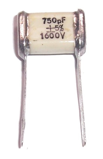SĽUDOVÝ KONDENZÁTOR 750pF 1600V Strieborná sľuda 2ks