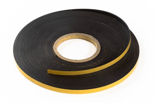 Magnetický pásik Magnetický pásik 20mm x 2mm 1mb