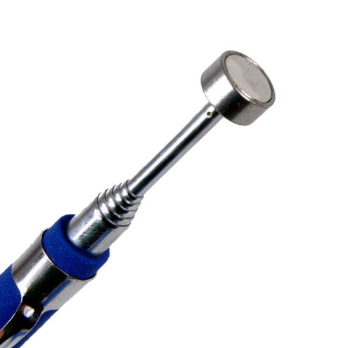Teleskopický magnetický uchopovač 2,25kg 62cm Geko
