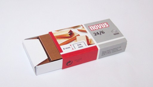 NOVUS 24/6 MEDENÉ SPONKY