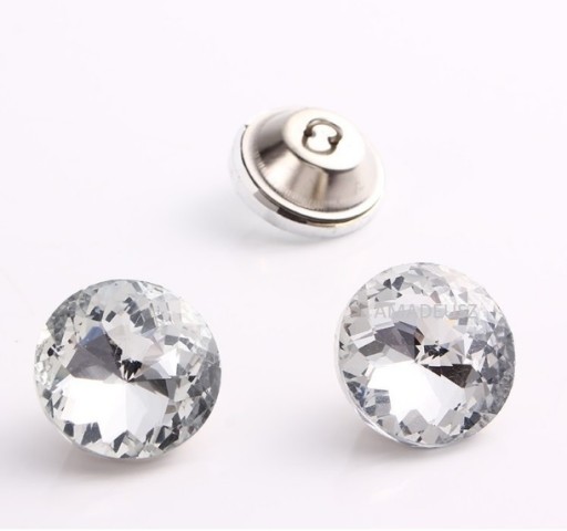 KRYŠTÁLOVÉ GOMBÍKY ČALÚNENIE 18MM CRYSTAL