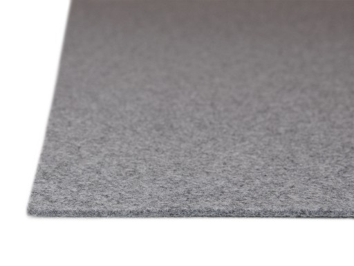 SIVÁ PLSTEŇ 400g 4mm PEVNÝ, NENATAŽNÝ LESK 160x50cm KVALITA! RÔZNY