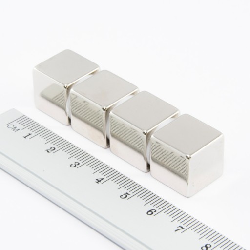 NEODYMOVÝ MAGNET TANIER 15x15x15 /N38