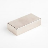 NEODYMOVÝ MAGNET NEODYMOVÝ MAGNET 4x4x2mm x4KS