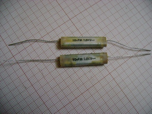 MKSE-017 10nF/2,5KV sada = 6 Kondenzátor