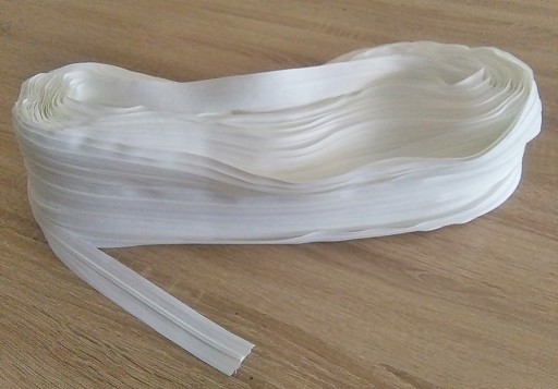 Páska na zips Biely Zips 3mm 3m + 6 zipsov