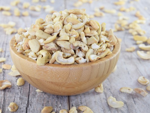 KEŠU ORIEŠKY 500g POL Kešu - MIGOskupina