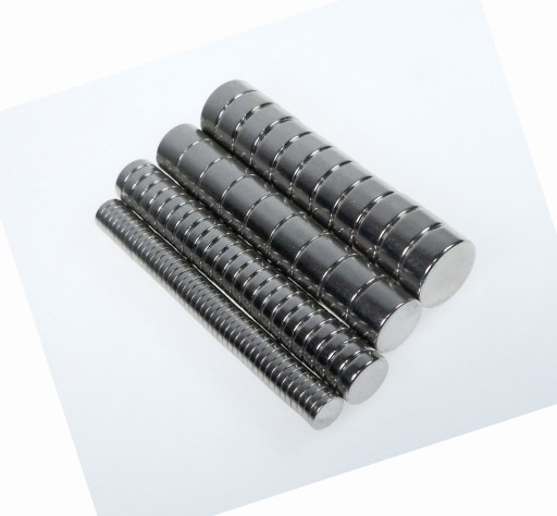 |STcs| MN3x1 NEODYMIOVÝ MAGNET 3x1 mm _ x 100ks