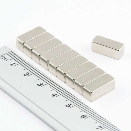 NEODYMIOVÝ MAGNET TANIER 15x6x6 N38 - 5 KS
