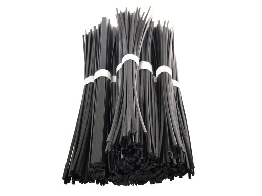 Materiál Plastový PA viazač Triangle 4mm 50g
