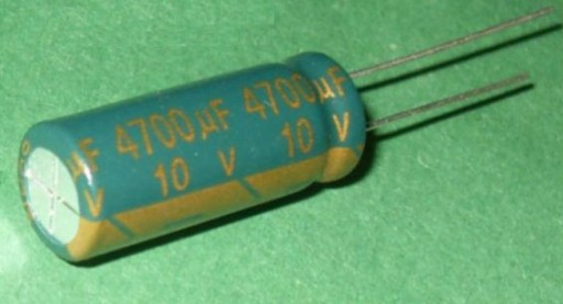 LOW ESR kondenzátor 4700 uF 10V KPL 10ks (0842)