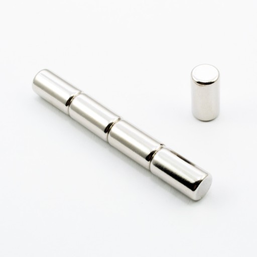 VALEC NEODYMOVÝ MAGNET 8x15 N38 SADA 4 ks
