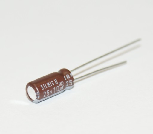 ELNA SILMIC II RFS 10uF/25V PRE AUDIO 6 ks (#113)