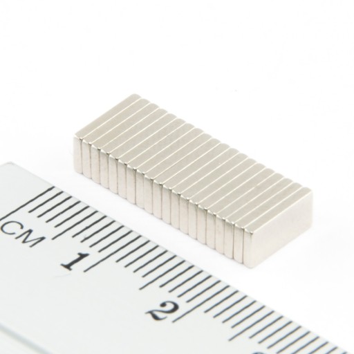 NEODYMIOVÝ MAGNET NA TANIER 8x4x1 N38 - 50 KS