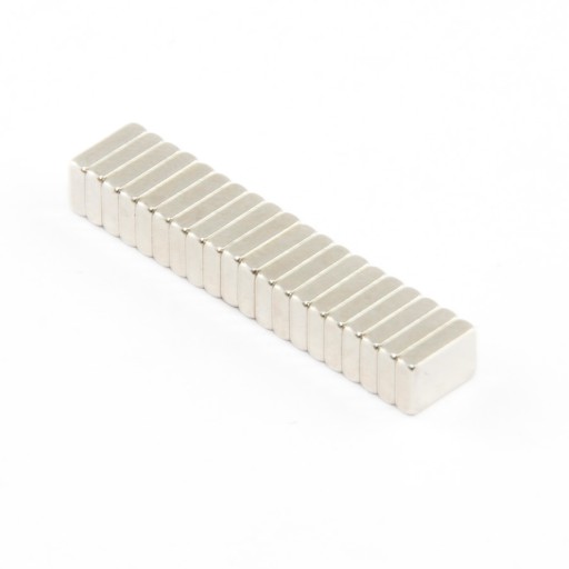 NEODYMOVÝ MAGNET 6x4x1,5 N38 50 KS
