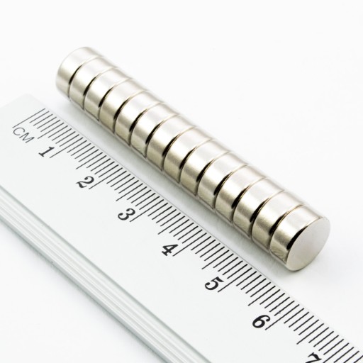 VALEC NEODYMOVÝ MAGNET 10x4 N38 SADA 8 ks