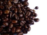 Kávové zrná, príchuť KARAMEL, 100g od Skworcu