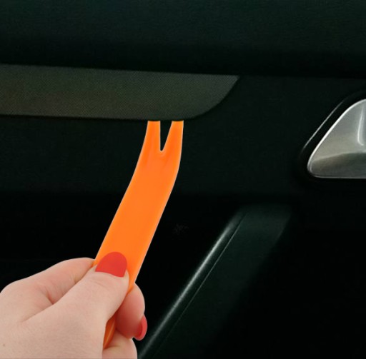 SŤAHOVAČE, OTVÁRAČE, OTVÁRAČE ČALÚNNÍKOV, KĽÚČ