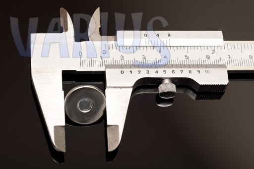 MAGNETICKÁ SVORKA 18mm STRIEBORNÁ SUPER TENKÁ