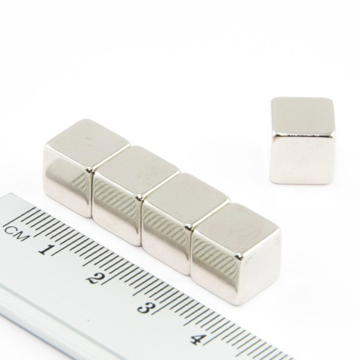 NEODYMOVÝ MAGNET 10x10x10 N38 - 3 KS