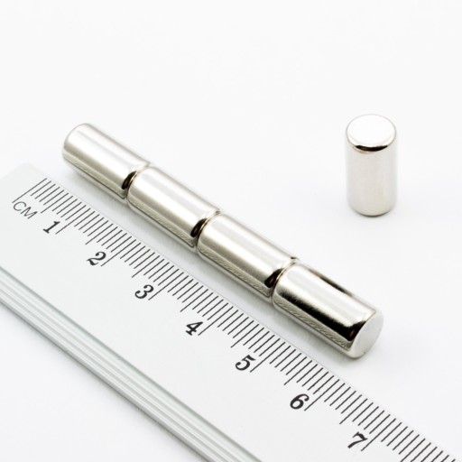 VALEC NEODYMOVÝ MAGNET 8x15 N38 SADA 4 ks