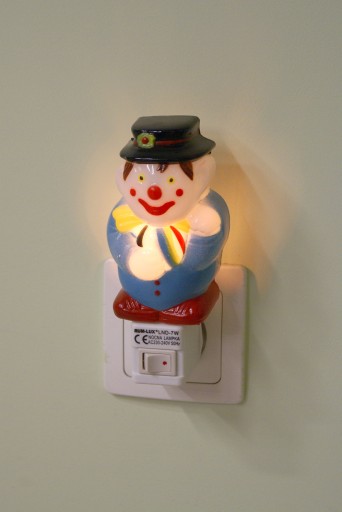 Detská nočná lampa so 7W LED kontaktom
