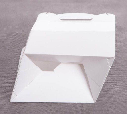 BIELA KRABIČKA NA TORTY ČISTÁ, SVADOBNÁ, VLOŽKA, 10 ks