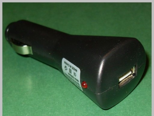 Zásuvka nabíjacieho zapaľovača cigariet USB zásuvka (1635)