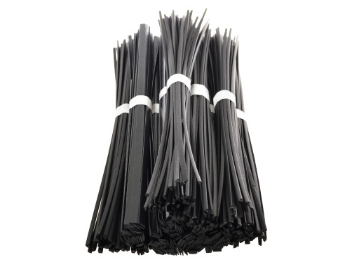 Materiál Plastové PS spojivo Trojuholník 4mm 50g