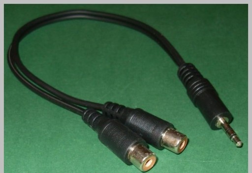 SPLITTER 3,5 zástrčka / 2x RCA zásuvky 28 cm (1973)