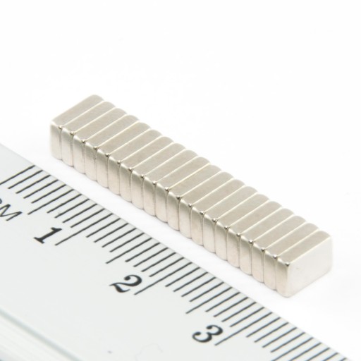 NEODYMOVÝ MAGNET 6x4x1,5 N38 50 KS
