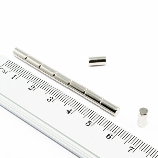 VALCOVÝ NEODYMOVÝ MAGNET 4x8 N38 SADA 20 KS