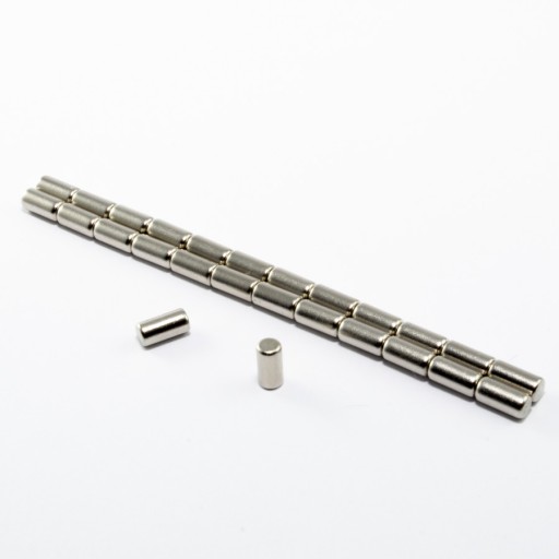 VALCOVÝ NEODYMOVÝ MAGNET 3x6 N38 SADA 35 KS