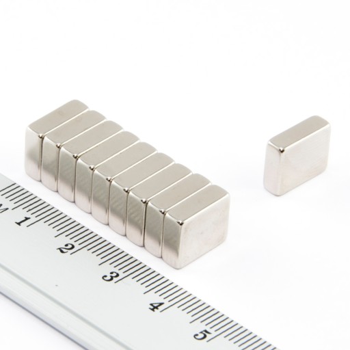 NEODYMOVÝ MAGNET TANIER 12x10x4 N38 - 6 KS