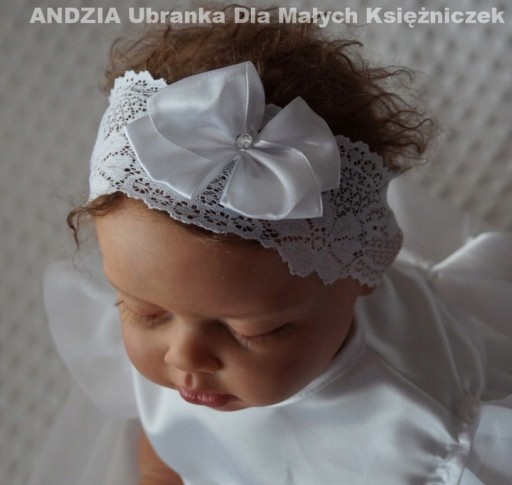 ČIPKOVÁ KRSTNÁ ČELENKA PRE PRINCEZNÚ