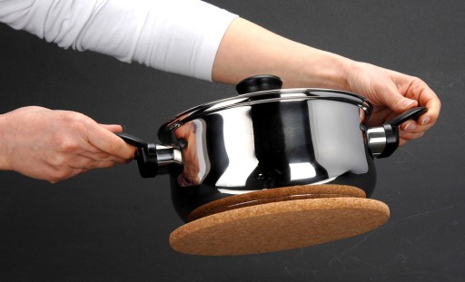 Magnetická podložka na horúce riady 21,5 cm