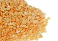 Žltý lúpaný hrášok 500 g, polovica, od Skworcu SA