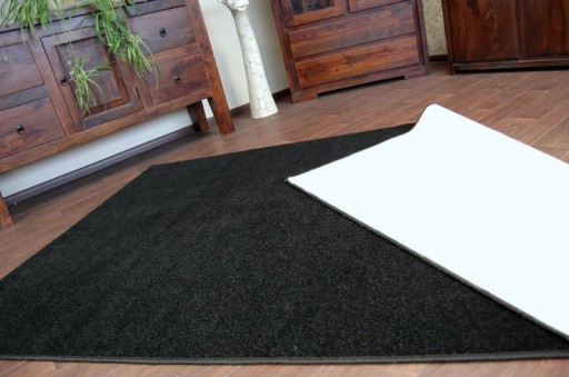 KOBEREC 50x80 cm TRENDY masívna čierna #EE2447