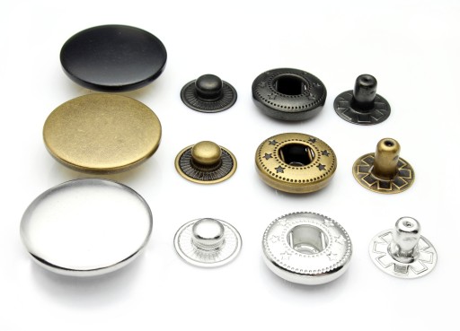 VEĽKÉ západky, NEREZOVÉ NEREZOVÉ patentky! 20 mm! Na oblečenie