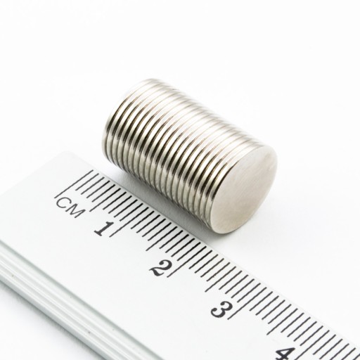 VALEC NEODYMOVÝ MAGNET 13x1 N38 SADA 15 ks