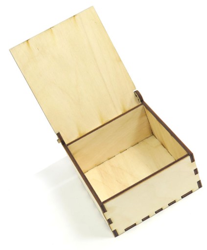 ZATVORENÁ KRABICA PREHLIADKA KRABIČKA 8x8x4cm RX68