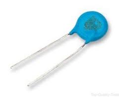 Keramický kondenzátor 4,7nF 250V AC /400V AC x10