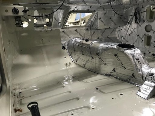 AB1 ZVUKOVÁ ROHOŽ BUTYL bitúmen ALUBUTYL ROLE tenká na kapotu motora
