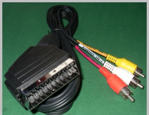 EURO SCART zástrčka/3x RCA cinch kábel 1,5m (0473)