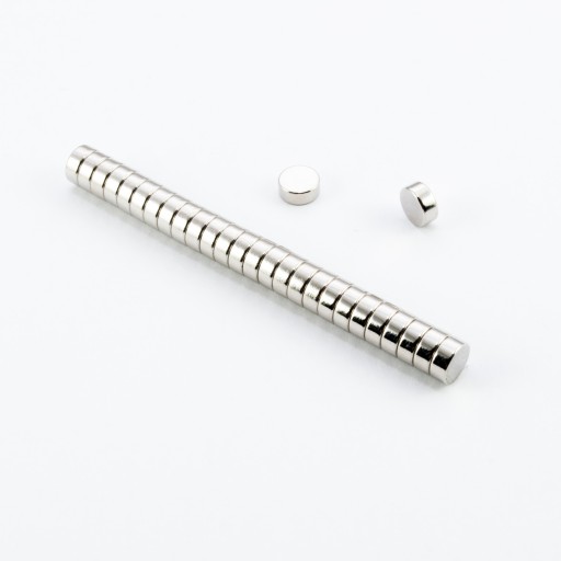 VALEC NEODYMOVÝ MAGNET 6x2,5 N38 SADA 30 KS.